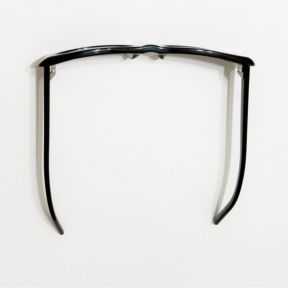 YSL SAINT LAURENT SL 557 BLACK CAT EYE OVAL SUNGLASSES - Picture 6 of 16